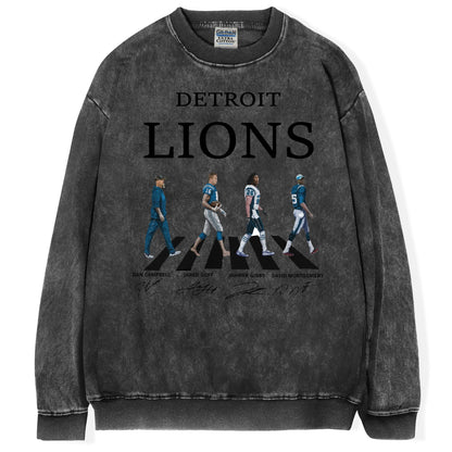 Lions Walking Abbey Road Signatures Football T-shirt/Sweatshirt