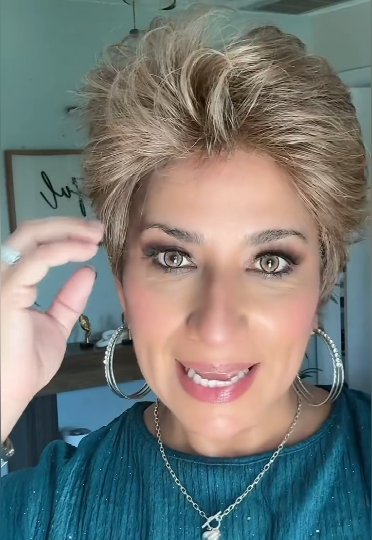 Mixed Blonde Color Short Hair Wig