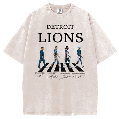 Lions Walking Abbey Road Signatures Football T-shirt/Sweatshirt