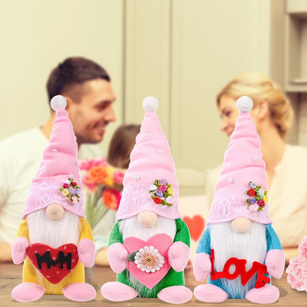 Lovely Plush Gnome With Love Heart For Mother's Day Gift