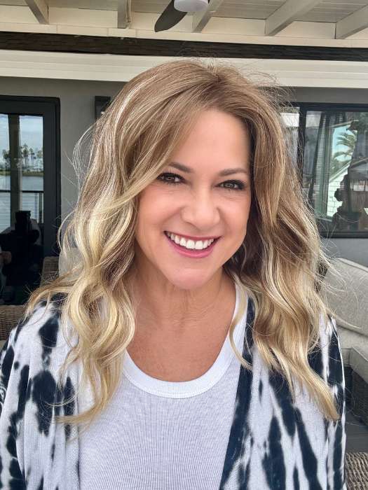 Rachel Lite | Synthetic Lace Front Wig (Hand Tied)