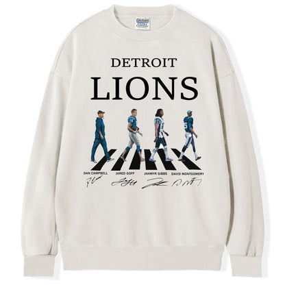 Lions Walking Abbey Road Signatures Football T-shirt/Sweatshirt
