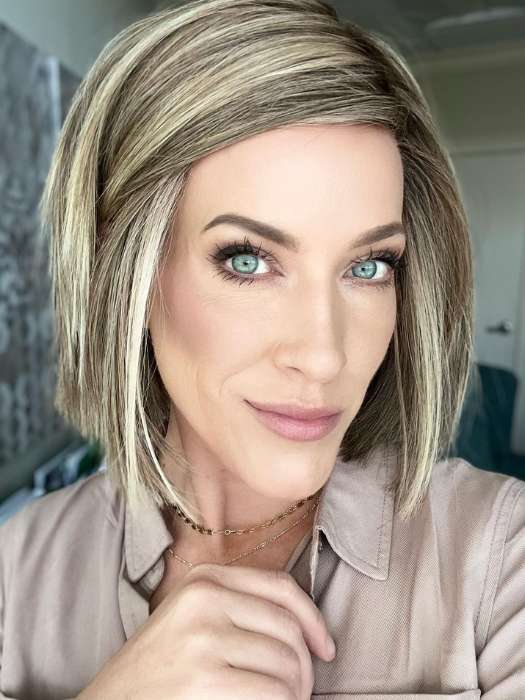 Lia II | Synthetic Lace Front Wig (Mono Part)