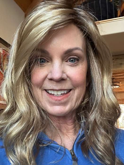 Heidi | Synthetic Lace Front Wig (Mono Top)