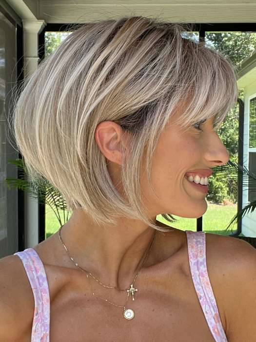 Sing | Synthetic Lace Front Wig (Mono Part)