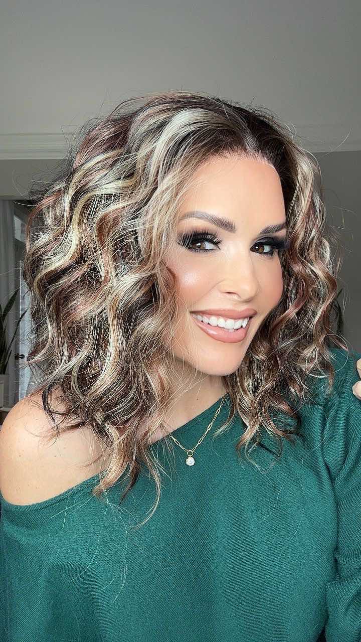 Reddish & Tea Black Platium Blonde Highlight Short Wavy Curly Hairstyle