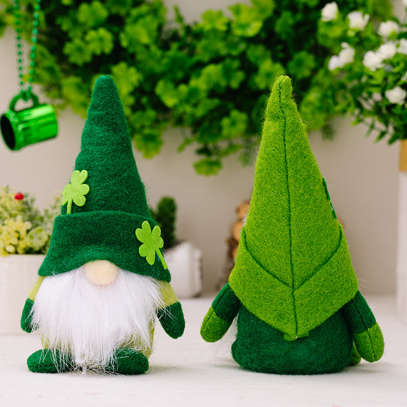 SaintPatrick's Day GreenLeaves Ornament