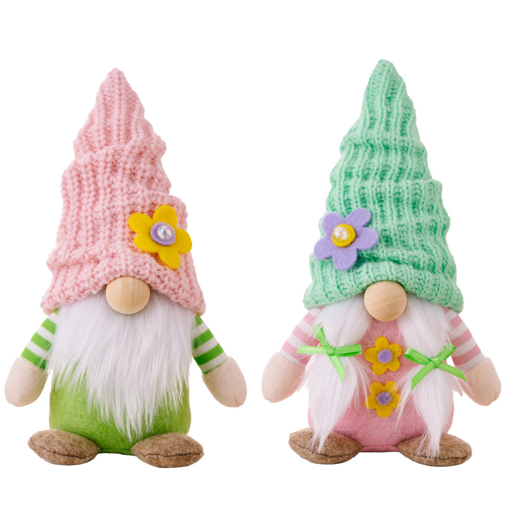 Fresh knit hat gnomes