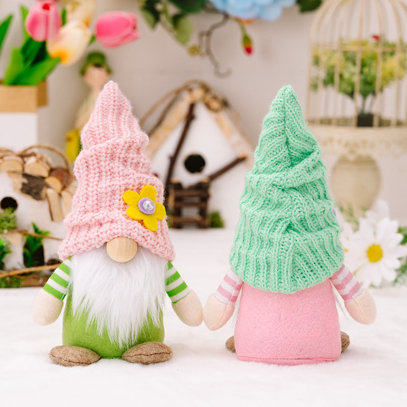 Fresh knit hat gnomes