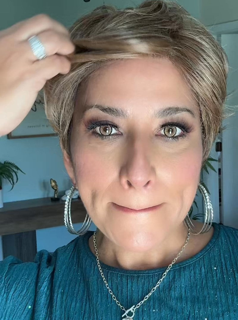 Mixed Blonde Color Short Hair Wig